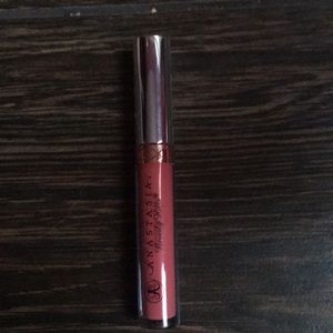 Abh liquid lip